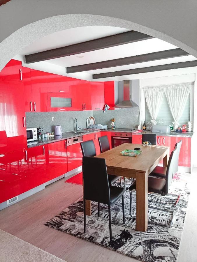 Poseidon House Apartment Mostar Bagian luar foto